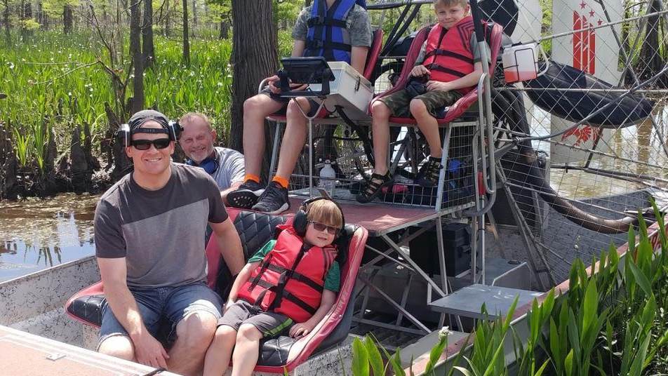 bayou tour airboat