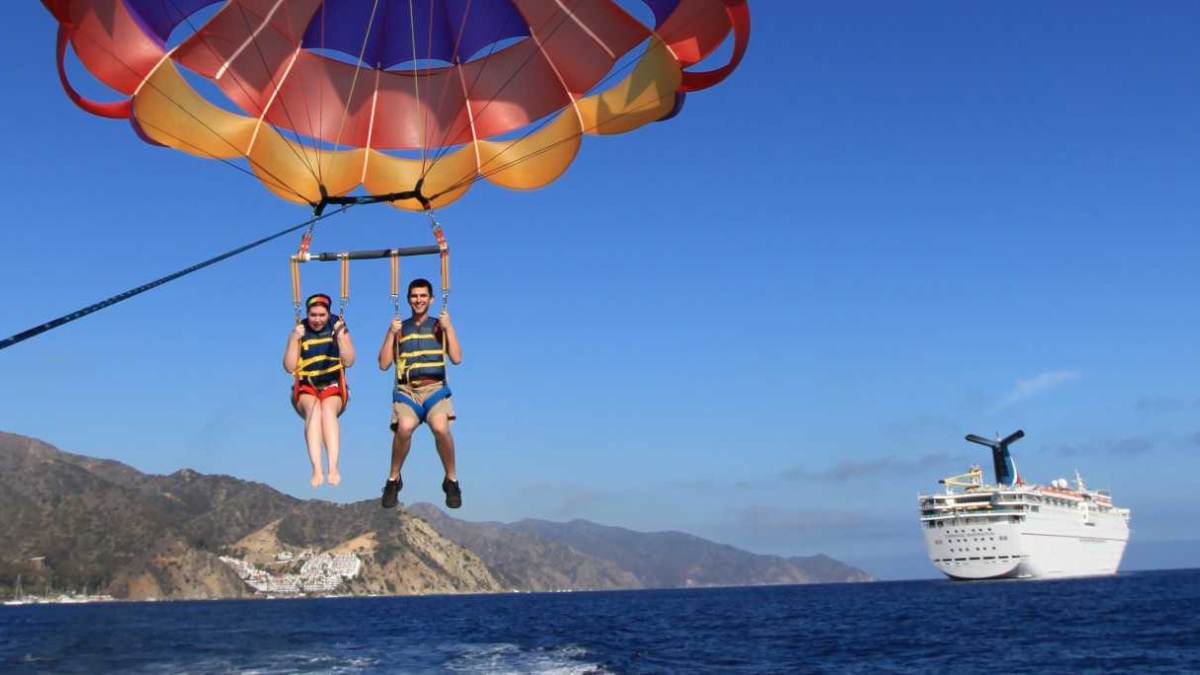 Parasailing in Catalina Island