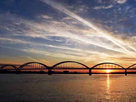 Quad cities bridge